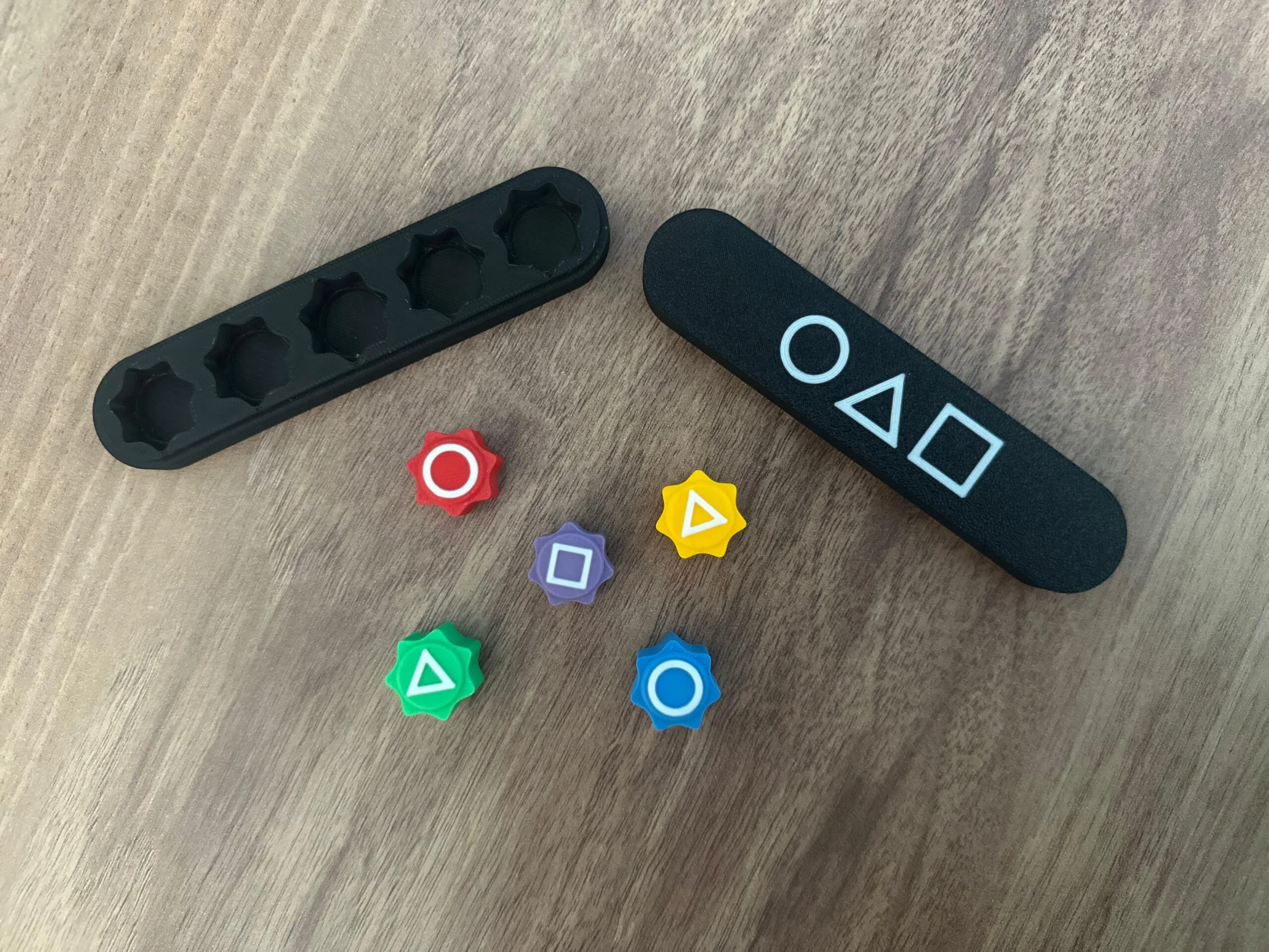 Squid Game Temalı Kutulu Oyun Seti -  Kore Beş Taş Oyunu Gonggi - Görsel 5