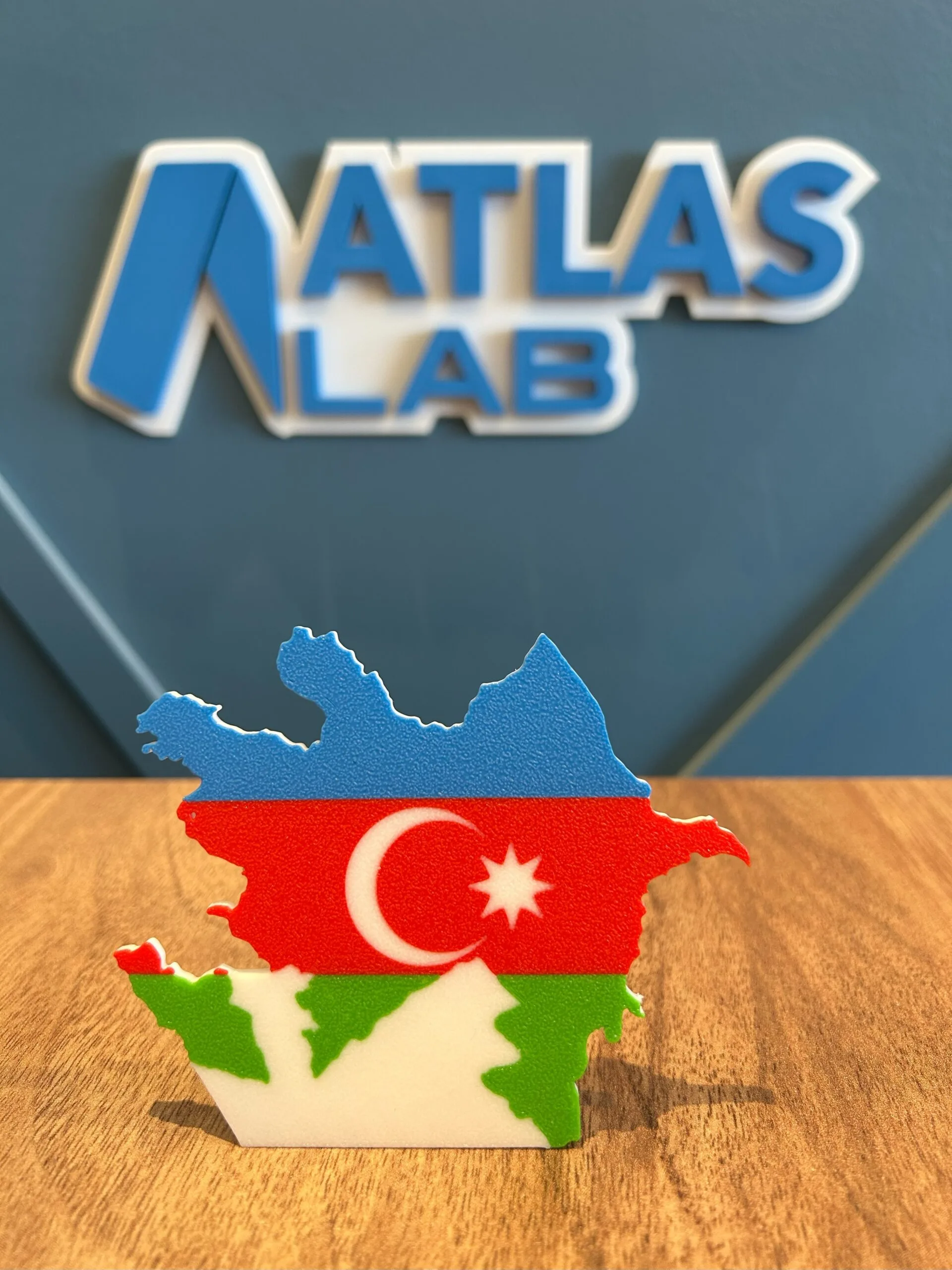 Azerbaycan Haritası Masaüstü Dekor – Bayrak Temalı Tasarım – Anlamlı Hediyelik Obje - 3D Baskı - Görsel 2
