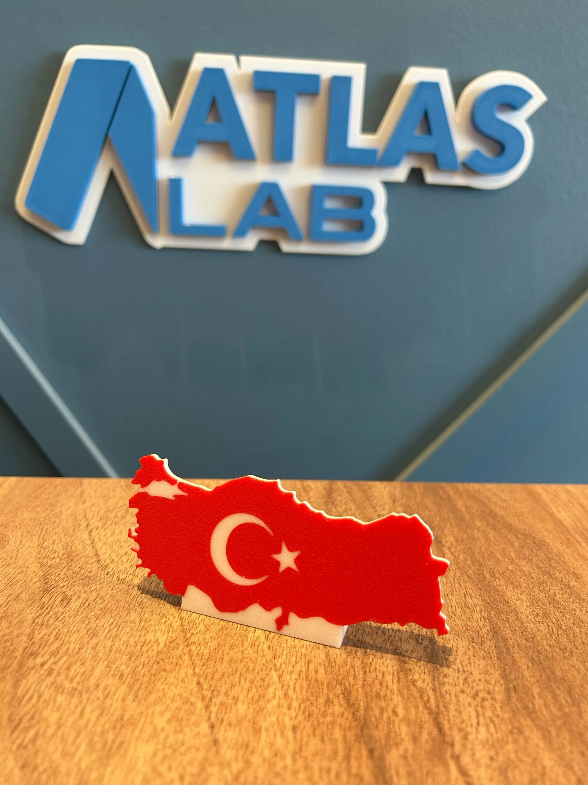 Türkiye Haritası Türk Bayrağı Temalı Masaüstü Dekor – 3D Baskı Kırmızı Beyaz Hediyelik Obje - Görsel 4