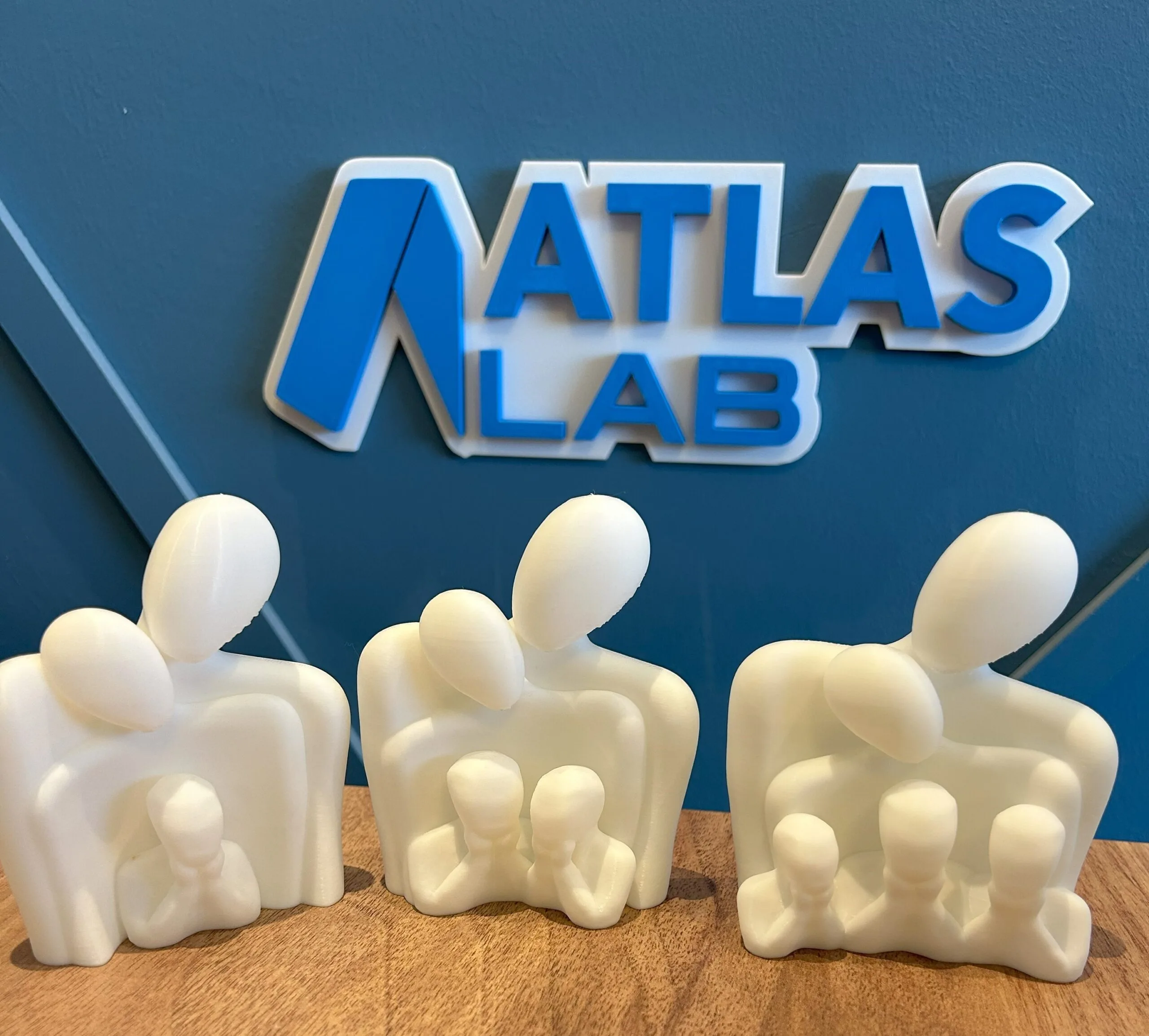 Aile Figürü – Babalar Günü Hediyelik Dekoratif Obje – 1, 2 veya 3 Çocuk Opsiyon - 3D Baskı - Görsel 2