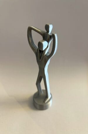 Baba ve Çocuk Figürlü Dekoratif Obje – 13,5 cm 3D Baskı Hediyelik – Babalar Günü İçin Özel Tasarım