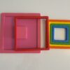 Montessori geometrik puzzle seti, parçaları ayrı halde sergilenmiş